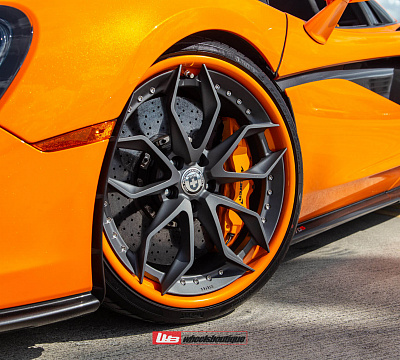 Фото дисков HRE S201 на McLaren 570S