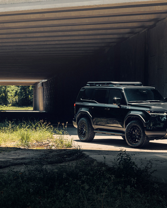 Фото дисков HFX-1 (6-Lug) Черный глянец на Lexus GX III