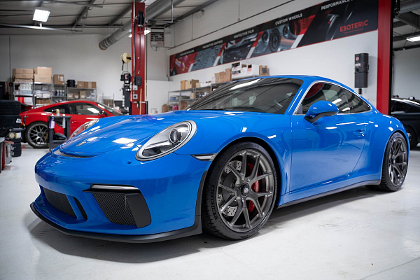 Фото дисков HRE P101 Глянцевый темный лак на Porsche 911 VII