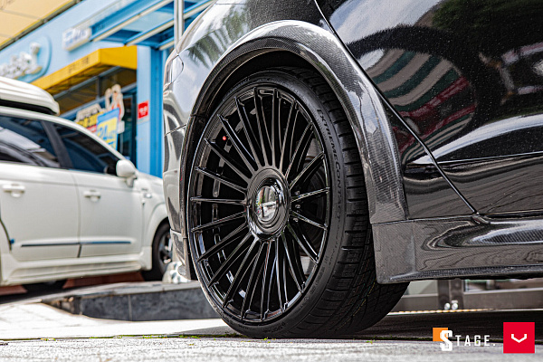 Фото дисков Vossen HF-8 Черный глянец на Tesla Model S