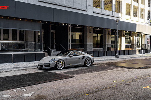 Фото дисков Anrky AN12 Глянцевый лак на Porsche 911 VII