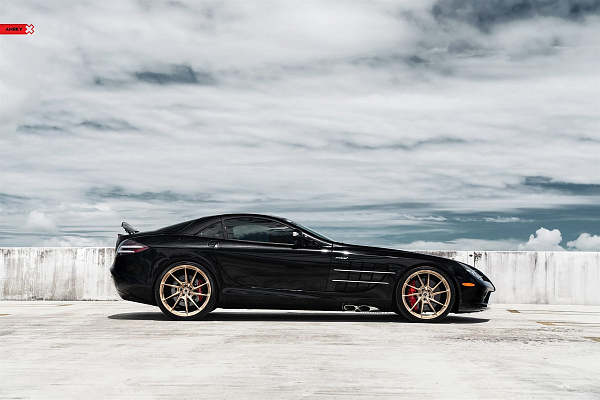 Mercedes-Benz SLR McLaren