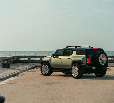 Фото дисков Vossen LCX-04 на GMC Hummer EV