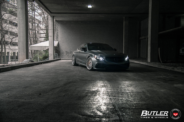 Фото дисков Vossen S17-04 Глянцевый темный лак на Mercedes-Benz C-Class (W205)