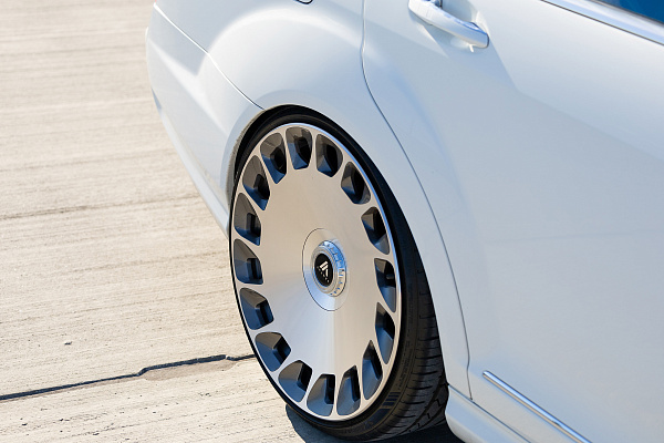 Фото дисков Asanti ARISTOCRAT Глянцевый лак на Mercedes-Benz S-Class (W221)