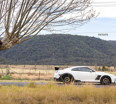 Фото дисков Strasse Wheels SV1 Deep Concave FS на Nissan GT-R