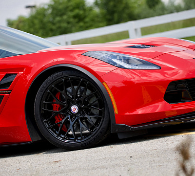 Фото дисков HRE 520M на Chevrolet Corvette C7