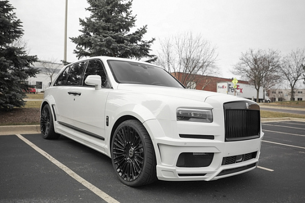 Фото дисков Brixton Forged LX01 Черный глянец на Rolls-Royce Cullinan