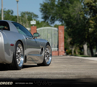 Фото дисков BC Forged LE81 // MLE81 на Chevrolet Corvette C5
