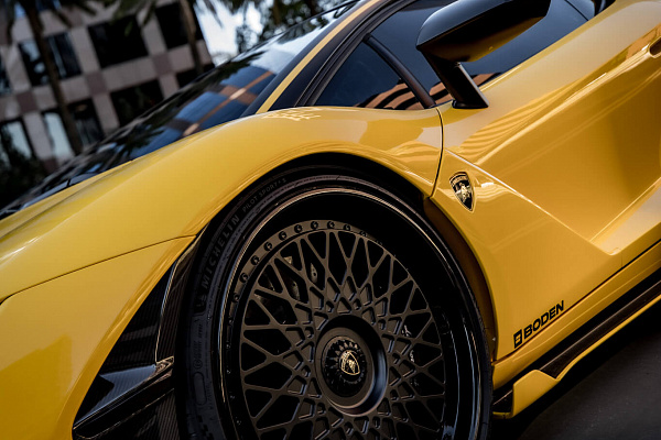 Фото дисков HRE 501 Черный сатин на Lamborghini Centenario
