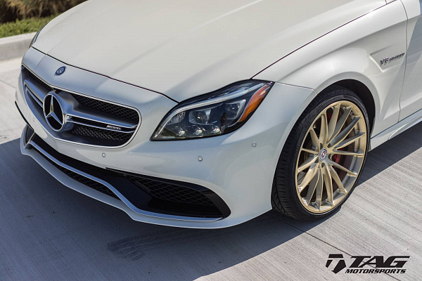 Фото дисков HRE P103 Глянцевая шампань на Mercedes-Benz CLS (C218)