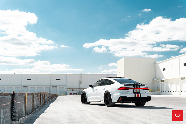 Фото дисков Vossen HF-7 Черный глянец на Audi A/RS 7 (4K)