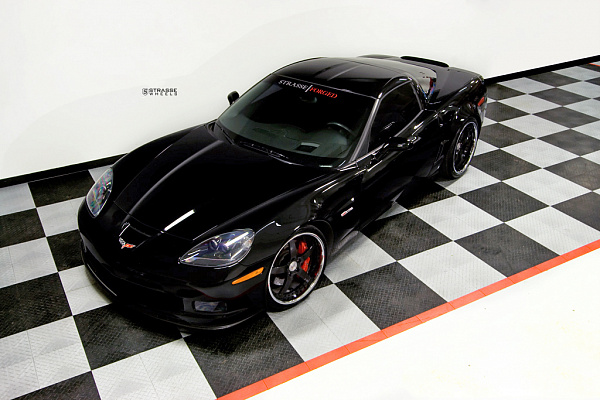 Фото дисков Strasse Wheels S5 Signature Другой цвет на Chevrolet Corvette C6