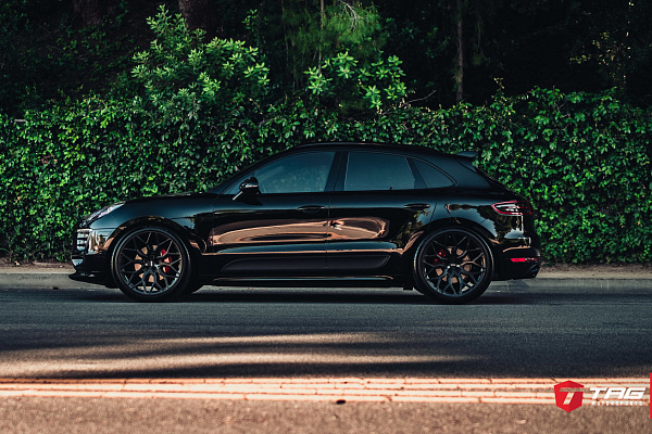 Фото дисков Vossen HF-2 Черный сатин на Porsche Macan I