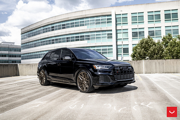 Фото дисков Vossen HF-7 Глянцевая бронза на Audi Q7 (4M)
