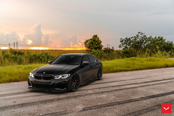Фото дисков Vossen HF-2 Черный глянец на BMW 3/M3 (G2x/G80)