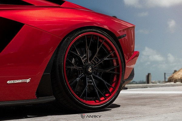 Фото дисков Anrky S3-X5 Черный глянец на Lamborghini Aventador
