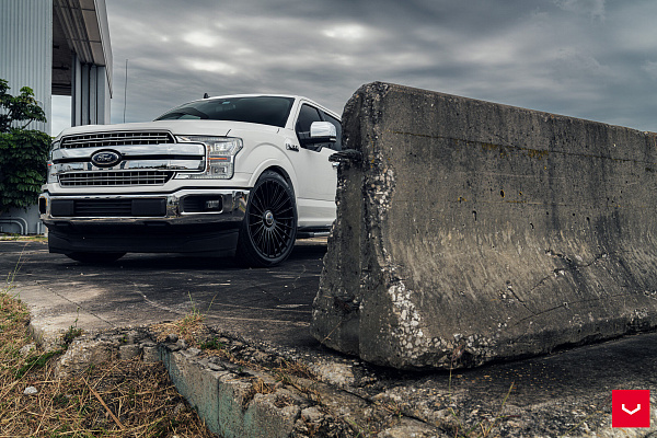 Фото дисков Vossen HF-8 Черный глянец на Ford F-150 XIII