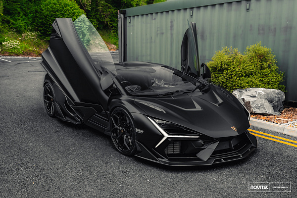 Фото дисков NOVITEC NL4 Черный глянец на Lamborghini Revuelto