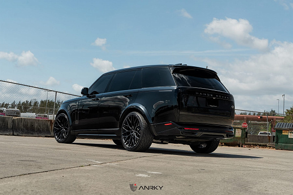 Фото дисков Anrky AN20 Черный сатин на Range Rover V