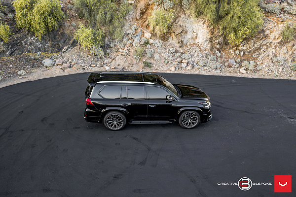 Фото дисков Vossen HF-2 Сатиновый графит на Lexus LX III