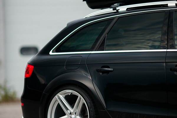Фото дисков Vossen VFS-5 Серебро на Audi A/S/RS 4 (B8)