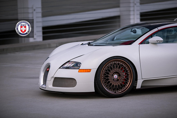 Фото дисков HRE 501 Сатиновая бронза на Bugatti Veyron