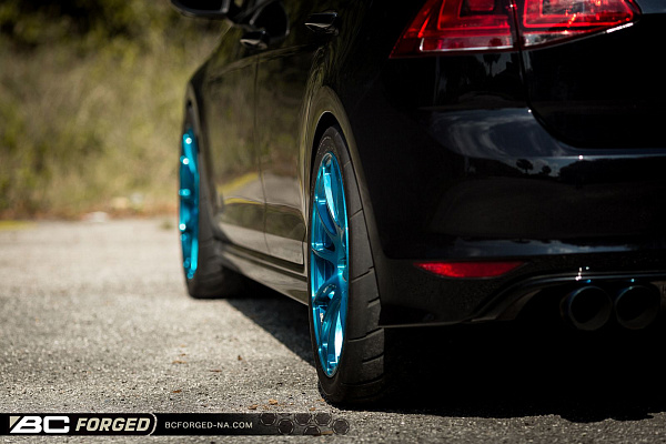 Volkswagen MK7 Golf R