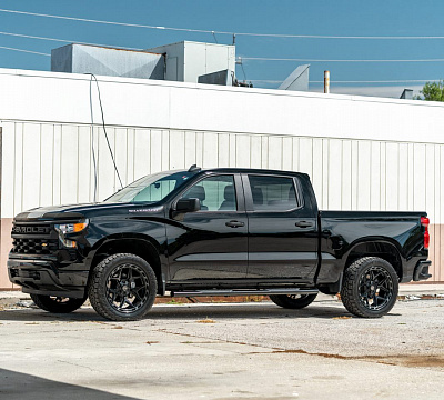 Фото дисков 4PLAY 4P55 на Chevrolet Silverado IV
