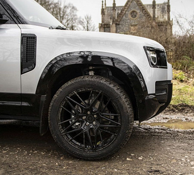 Фото дисков Bola FP1 на Land Rover Defender II