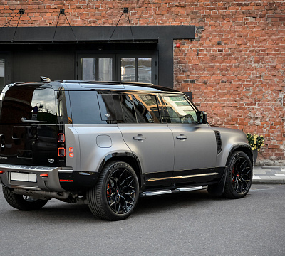 Фото дисков Vossen S17-01 на Land Rover Defender II