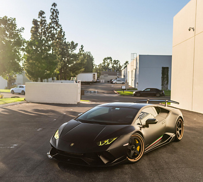 Фото дисков HRE 305 на Lamborghini Huracan