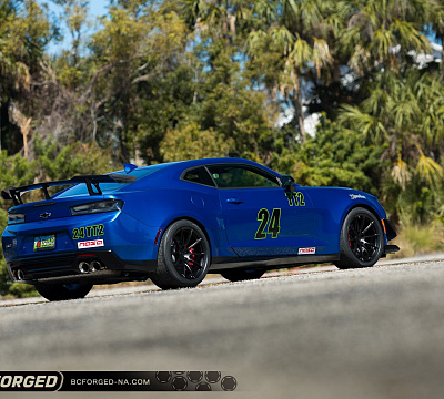 Фото дисков BC Forged RZ05 на Chevrolet Camaro VI