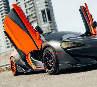 Фото дисков Brixton Forged FDE11 Aerotech на McLaren 600