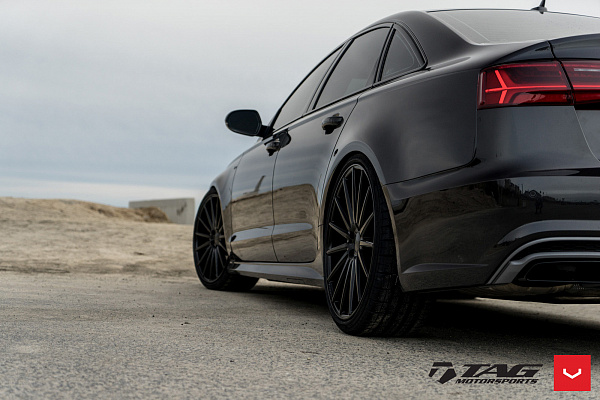 Фото дисков Vossen VFS-2 Черный глянец на Audi A/RS 6 (C7)