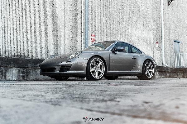 Фото дисков Anrky AN35 Глянцевый лак на Porsche 911 VI
