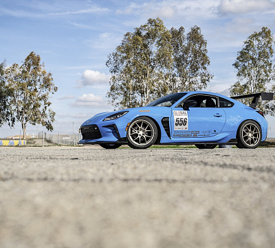 Фото дисков Rotiform LTN-J на Toyota GT86