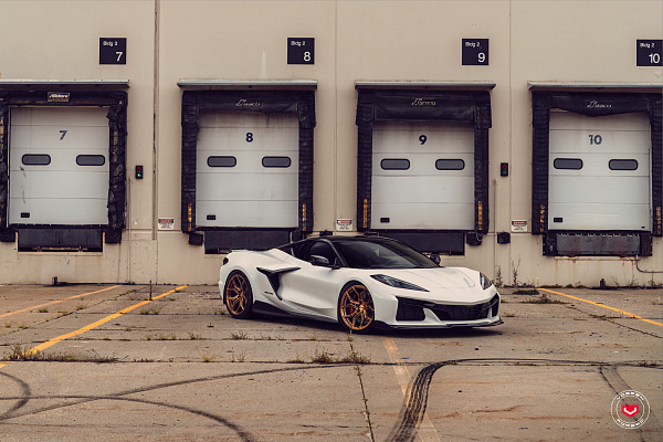 Фото дисков Vossen EVO-3R Глянцевая медь на Chevrolet Corvette C8