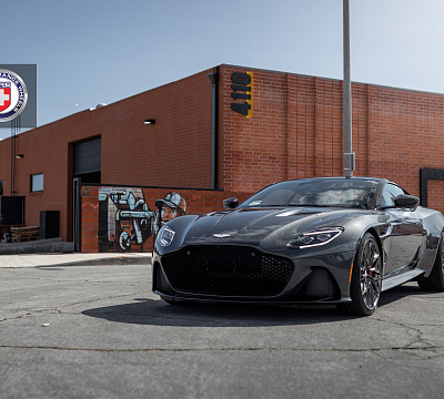 Фото дисков HRE P200 на Aston Martin DBS 3