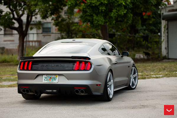 Фото дисков Vossen CV3 Серебро на Ford Mustang VI