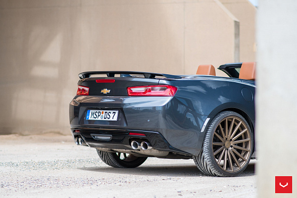 Фото дисков Vossen VFS-2 Сатиновая бронза на Chevrolet Camaro V