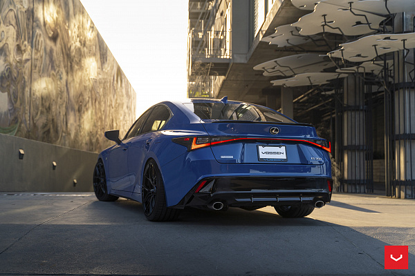 Фото дисков Vossen HF-5 Черный глянец на Lexus IS III