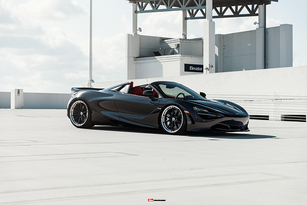 Фото дисков HRE S104SC Черный сатин на McLaren 720S