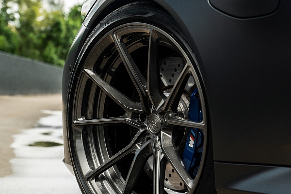 Фото дисков Anrky AN12 Глянцевый темный лак на BMW 5/M5 (G60/G90)