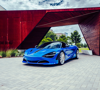 Фото дисков Strasse Wheels SV10 Deep Concave Duoblock на McLaren 720S