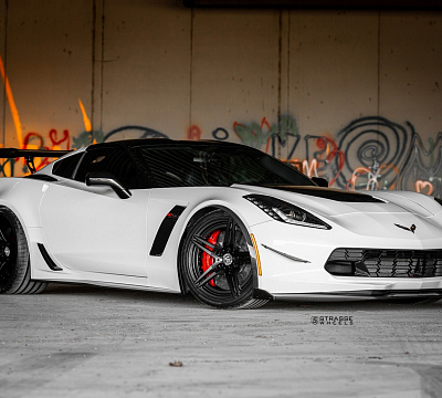 Фото дисков Strasse Wheels SP5R Deep Concave Duoblock на Chevrolet Corvette C7