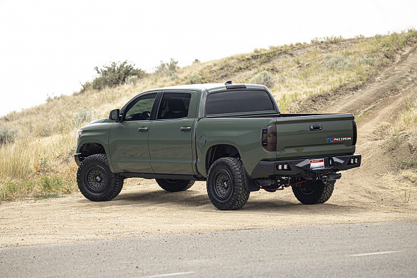 Фото дисков Black Rhino BARRICADE  на Toyota Tundra II