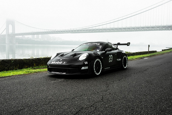 Фото дисков Brixton Forged TR11 AERO1 Черный глянец на Porsche 911 VIII