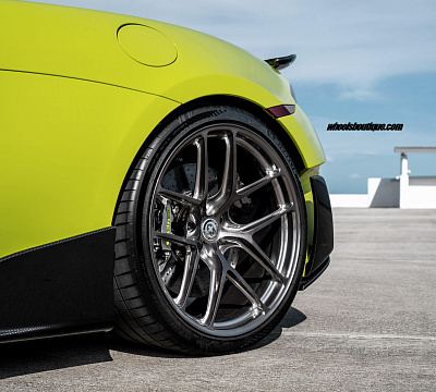 Фото дисков HRE R101 Lightweight на McLaren 600