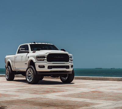 Фото дисков Vossen VFX-03 на Ram 1500 V
